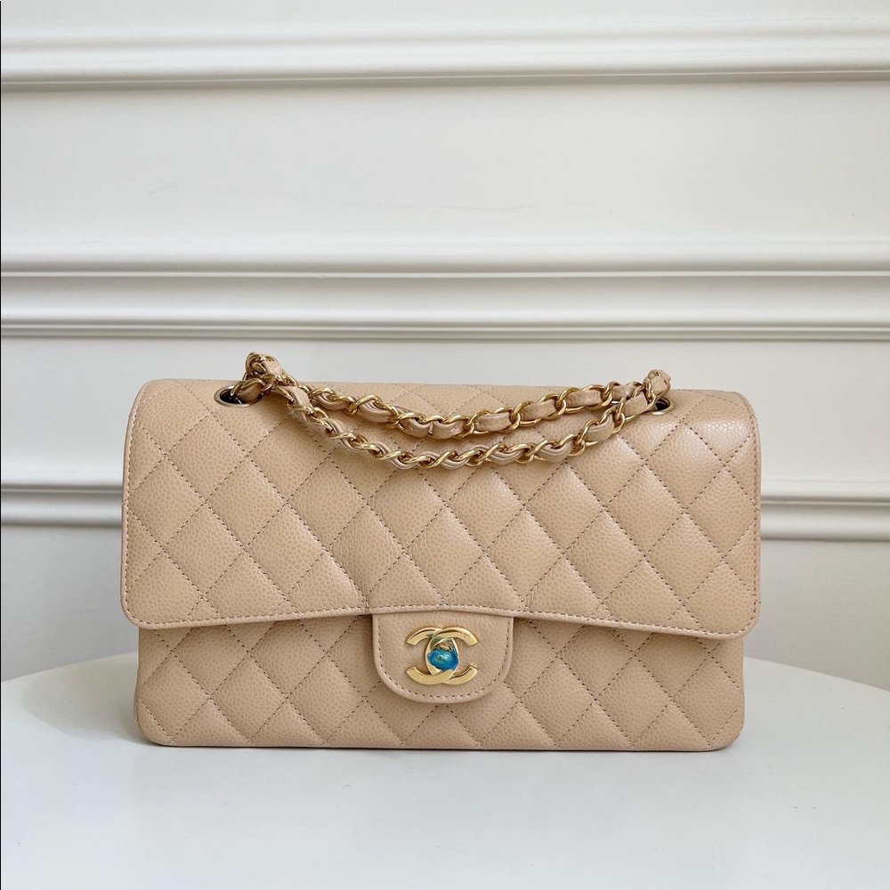 __ 𝑺 𝑶 𝑳 𝑫 __ CHANEL M CLASSIC BEIGE CLAIR